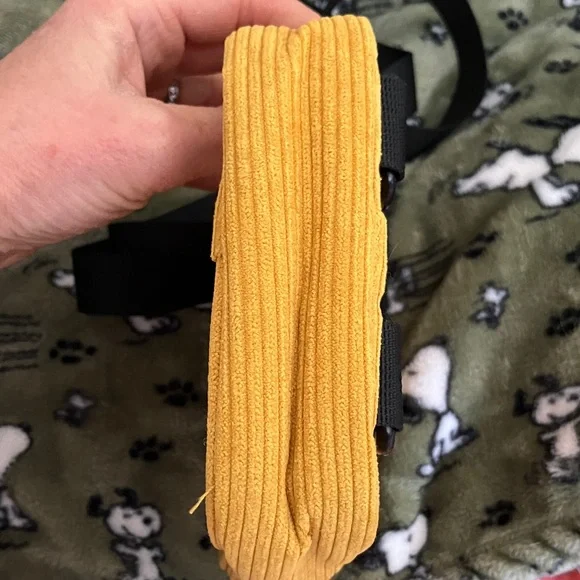 Brixley Mustard Corduroy Crossbody/Belt Bag - Picture 4 of 9